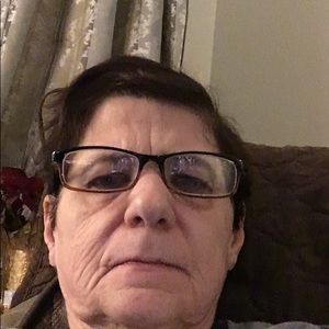 Meet your Posher, Ellie